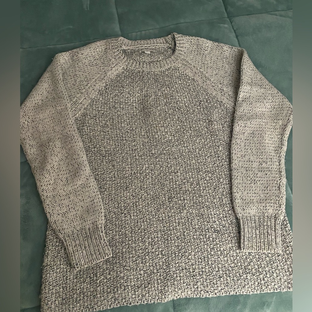 LL Bean Signature sweater black and grey size lg